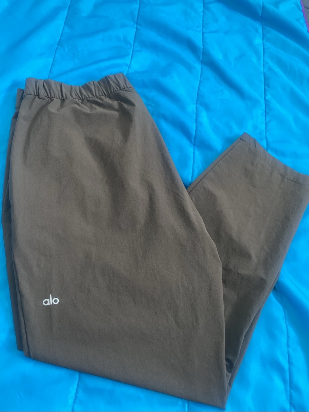 Alo pants - Picture 9 of 13